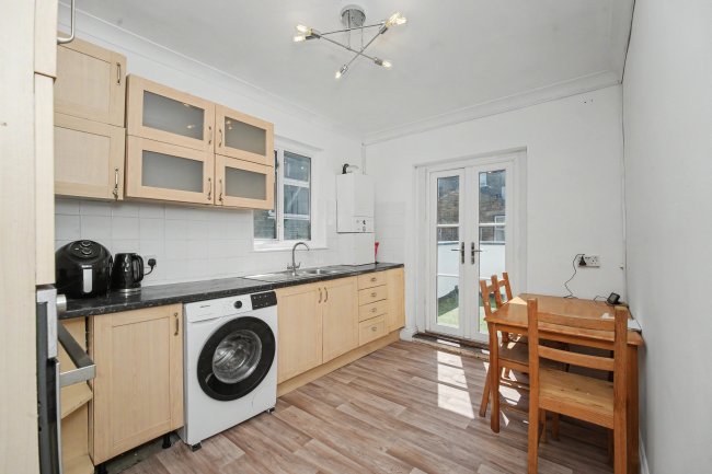 28B Wagner Street, Peckham, London, SE15 1NN 3