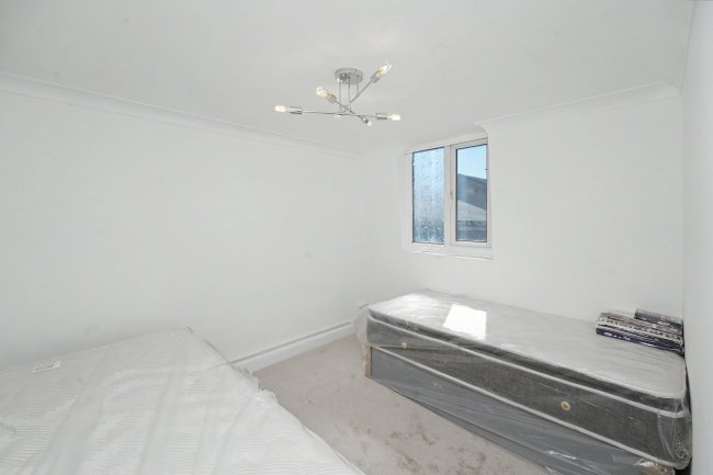 28B Wagner Street, Peckham, London, SE15 1NN 3