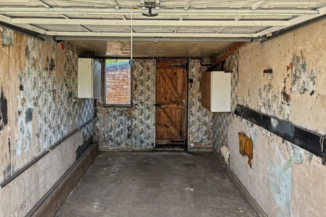 4 Essex Close, Canvey Island SS8 0DE 9