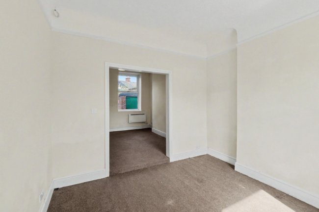 5 Filey Street, Nottingham, Nottinghamshire, NG6 8EJ 1