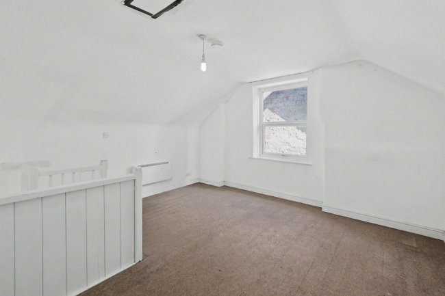 5 Filey Street, Nottingham, Nottinghamshire, NG6 8EJ 1