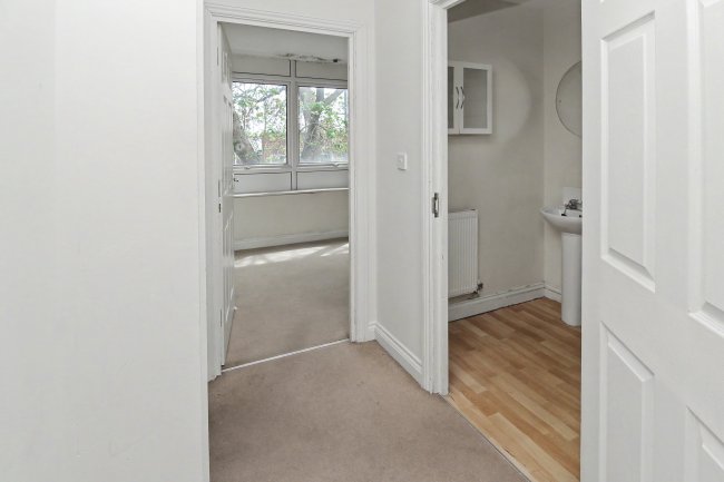 Flat 1, 48f High Street, Cosham, Portsmouth, Hampshire PO6 3AG 7