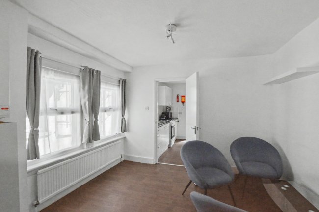 13 Green Street, Forest Gate, E7 8DA 7