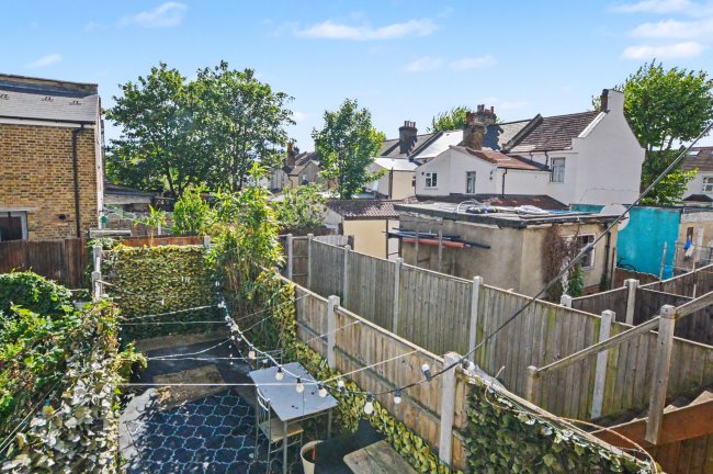13 Green Street, Forest Gate, E7 8DA 7