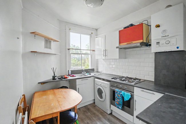187a Latchmere Road, Battersea, London, SW11 2JZ 2