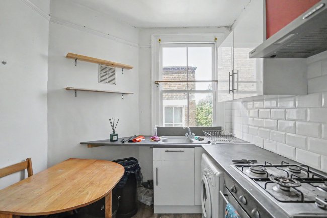 187a Latchmere Road, Battersea, London, SW11 2JZ 2