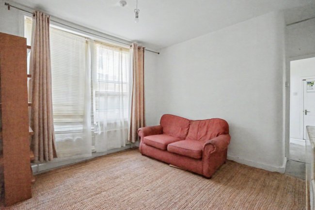 187a Latchmere Road, Battersea, London, SW11 2JZ 2
