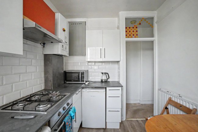 187a Latchmere Road, Battersea, London, SW11 2JZ 2