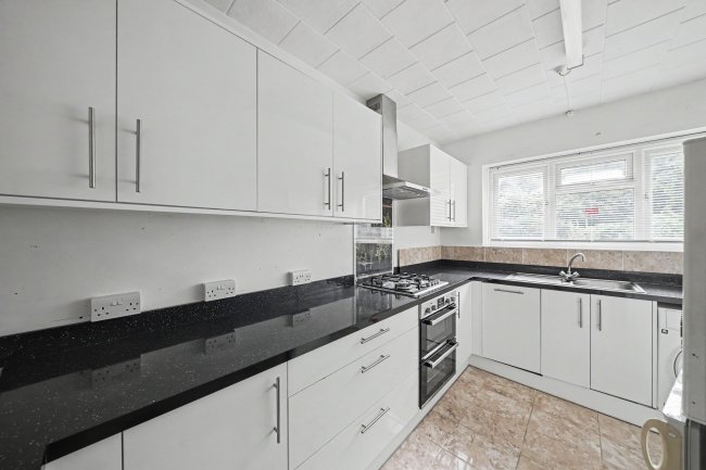 Flat 22, Poplar Court, Old Ruislip Road, Northolt, UB5 6QG 7