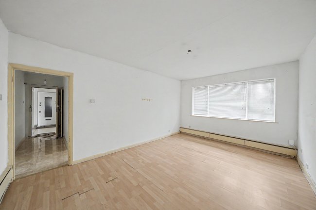 Flat 22, Poplar Court, Old Ruislip Road, Northolt, UB5 6QG 7