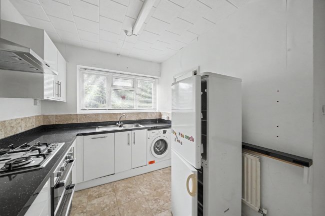 Flat 22, Poplar Court, Old Ruislip Road, Northolt, UB5 6QG 7