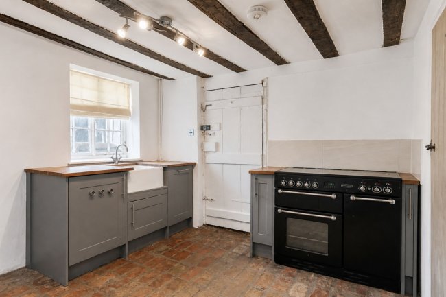 25 Church Street, Eye, Suffolk, IP23 7BD 5