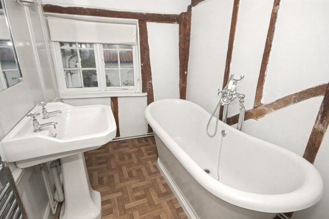25 Church Street, Eye, Suffolk, IP23 7BD 5