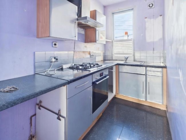 Flat 3, 42 Grantham Road, Brighton, East Sussex, BN1 6EE 2