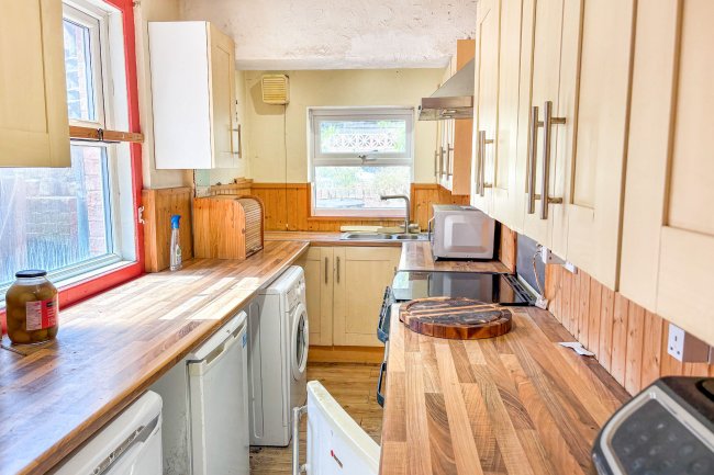 1 Newberry Gardens, Weymouth, Dorset, DT4 8LS 6