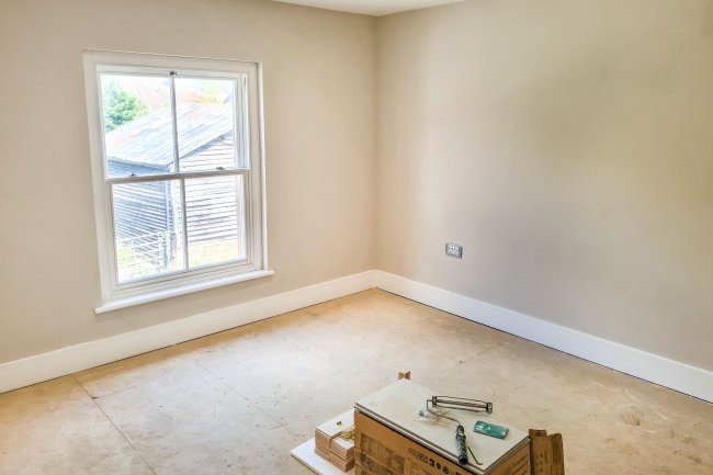 The Laurels, 4 Little Horwood Road, Great Horwood, Milton Keynes, MK17 0QE 2