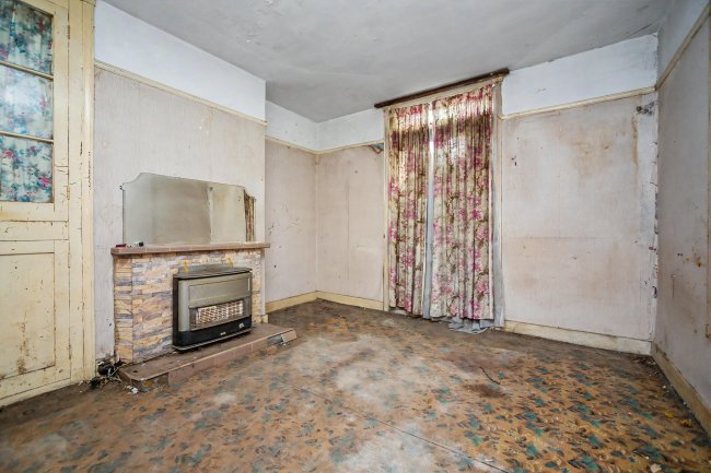 178 Magpie Hall Road, Chatham, ME4 5XH 8