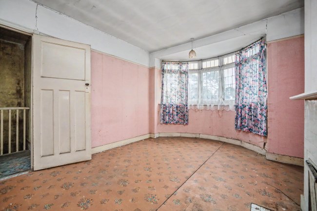 178 Magpie Hall Road, Chatham, ME4 5XH 8
