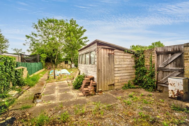 178 Magpie Hall Road, Chatham, ME4 5XH 8