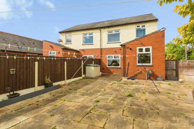 2 Walnut Avenue, Wigan WN1 3XE 6
