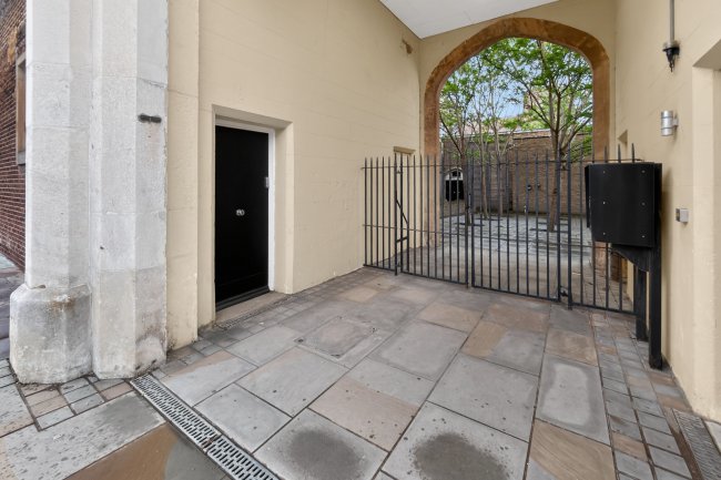 East Lecture House & The Great Hall, The Military Academy, Woolwich, London SE18 4BT 7