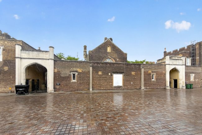 East Lecture House & The Great Hall, The Military Academy, Woolwich, London SE18 4BT 7