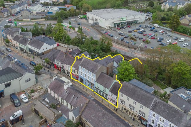 Units 1-3, 6, 8 and 10 Church Street, Llangefni, LL77 7DU 2