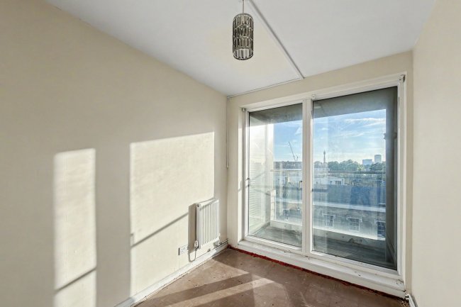 Flat 12, Charles Allen House, 22 Amwell Street, Clerkenwell, London EC1R 1XU 4