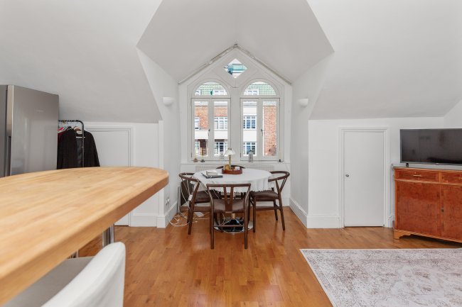 271 Old Brompton Road, Earls Court, London, SW5 9JA 2