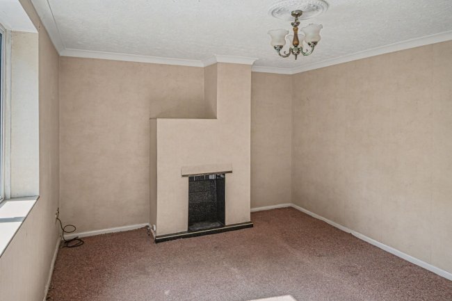 4 Hazelbury Hill, Box, Corsham, Wiltshire, SN13 8JY 6