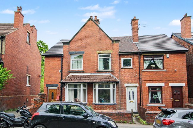 49 Park View, Cleckheaton, West Yorkshire, BD19 3AP 1