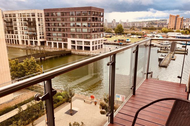 604 The Mast, 2 Albert Basin Way, Canning Town, London E16 2QZ 7