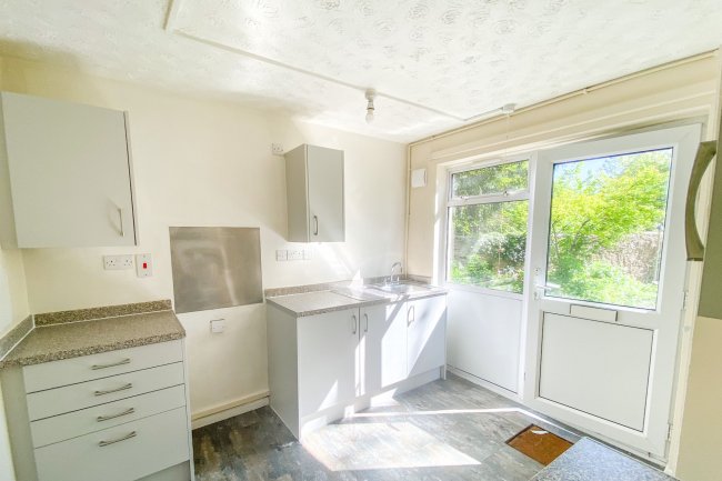 1 Home Close, Newlands Road, Corsham, Wiltshire, SN13 0BE 1