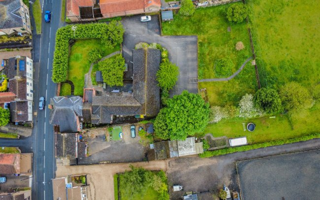 Blyton Court & Blyton House, 3 Laughton Road, Blyton, Gainsborough DN21 3LG 5