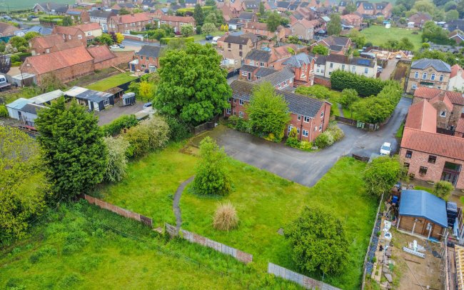 Blyton Court & Blyton House, 3 Laughton Road, Blyton, Gainsborough DN21 3LG 5