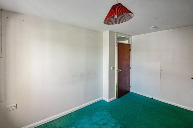 4 Ferris Close, Rowde, Devizes, SN10 2NJ 1