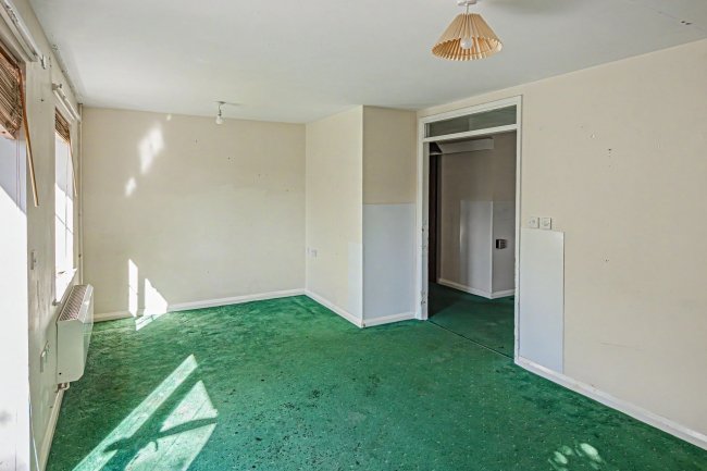 4 Ferris Close, Rowde, Devizes, SN10 2NJ 1