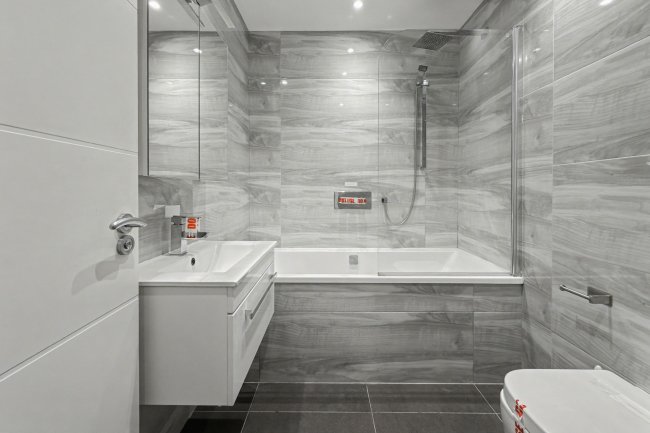 Flat D, 40 Great North Road, Highgate, London, N6 4LU 5