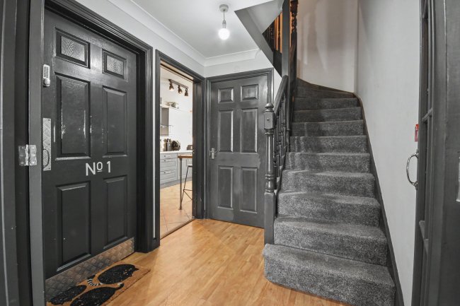 41 Royal Crescent, Exeter, EX2 7QT 3