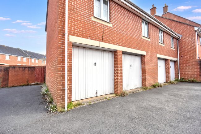 41 Royal Crescent, Exeter, EX2 7QT 3