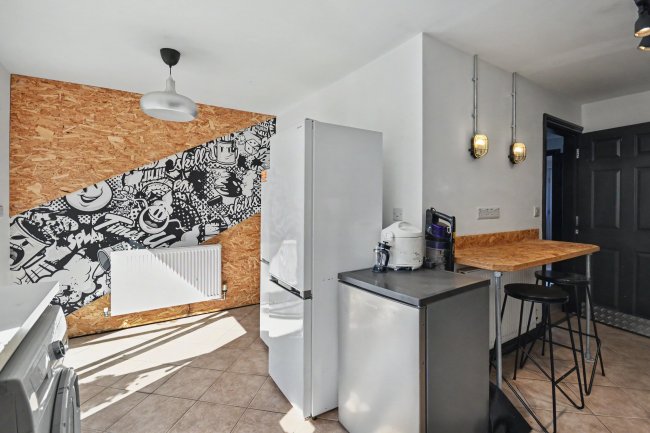 41 Royal Crescent, Exeter, EX2 7QT 3