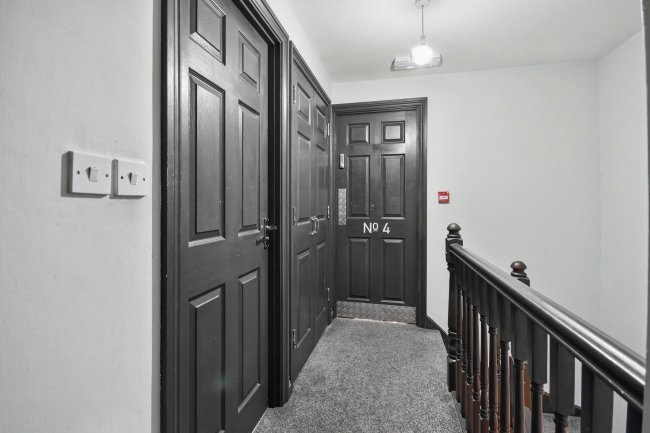 41 Royal Crescent, Exeter, EX2 7QT 3