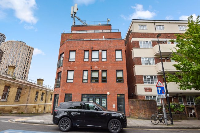 Apartment 6, Skysail Building, 210 Poplar High Street, London, E14 0BB 4