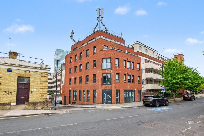 Apartment 6, Skysail Building, 210 Poplar High Street, London, E14 0BB 4