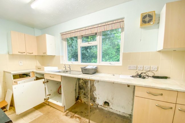 1A The Peak, Purton, Swindon, SN5 4AT 2