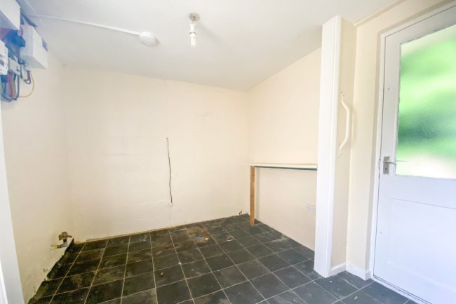 1A The Peak, Purton, Swindon, SN5 4AT 2