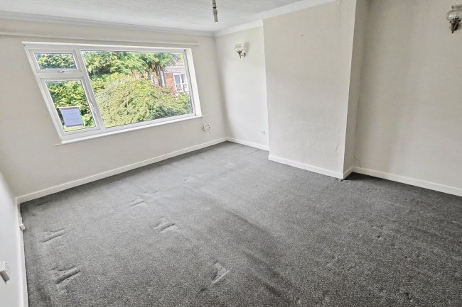12 Westfield Drive, North Greetwell, Lincoln, LN2 4RB 10