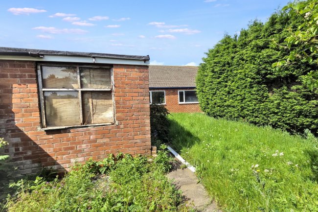 12 Westfield Drive, North Greetwell, Lincoln, LN2 4RB 10