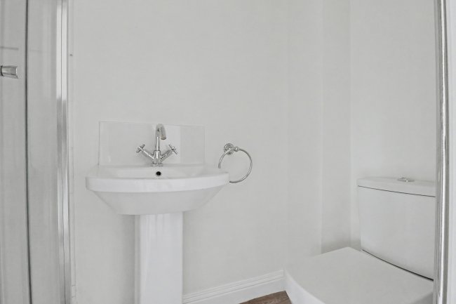 Flat 4, 445 Christchurch Road, Bournemouth BH1 4AB 6