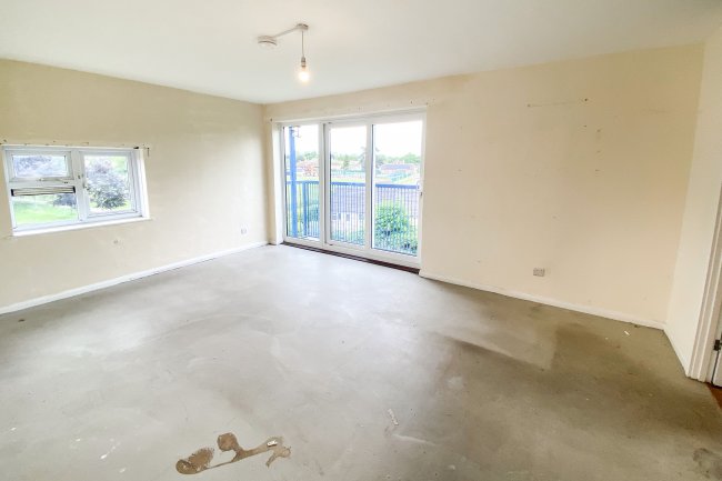 13 Bailey House, Forman Street, Calne, Wiltshire, SN11 8PG 3